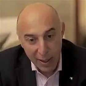 Алексан мкртчян осень 2022. Алексан мкртчян. Мкртчян алексан мушегович розовый слон. Алексан хачатурян. Мкртчян алексан мушегович розовый слон.