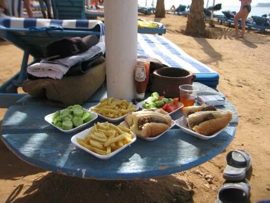 Перекус на пляж. Перекус на пляже. шарм эль шейх пляжный волейбол. какой перекус взять на пляж. шарм перекус воронеж.