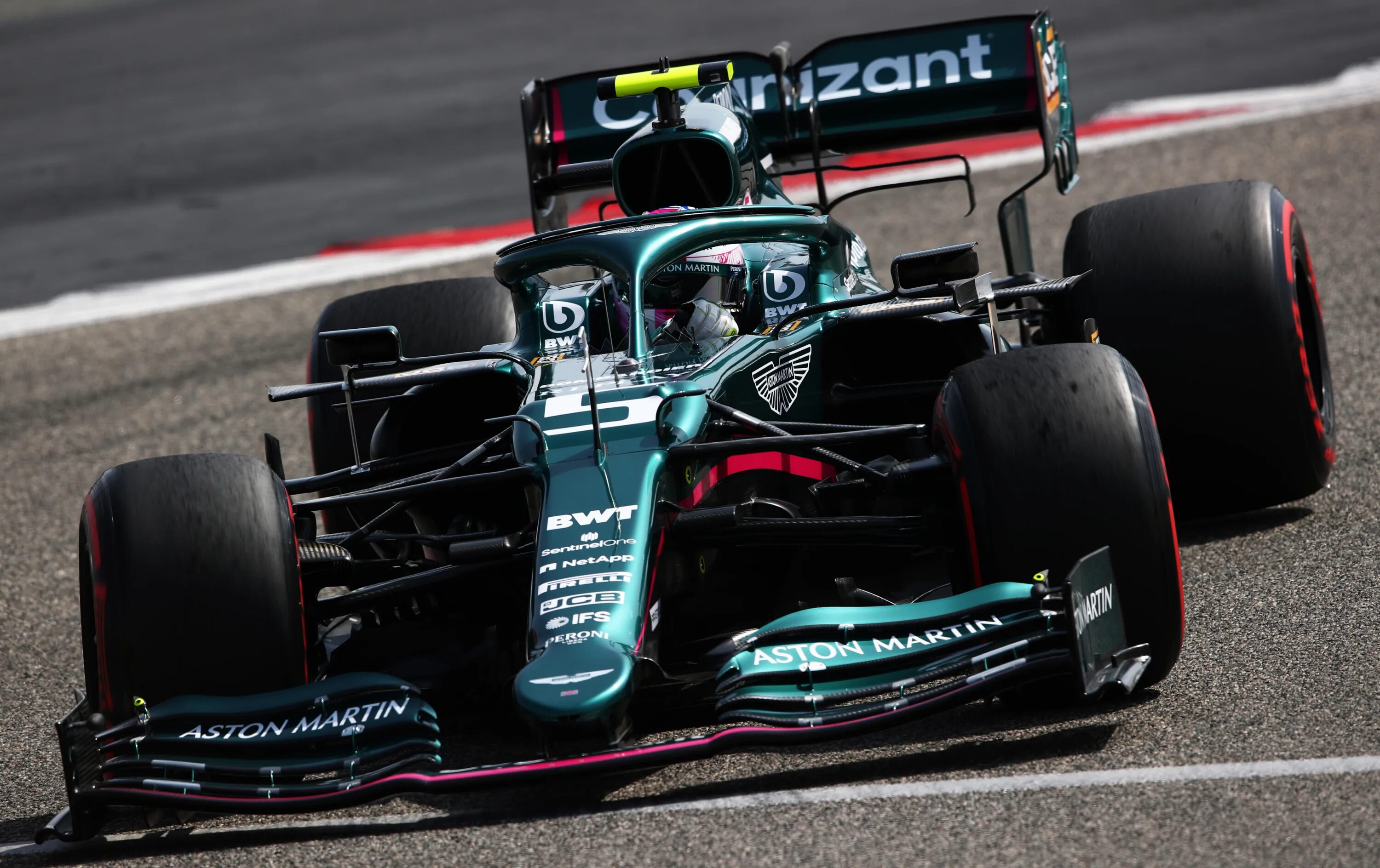 Aston Martin Racing f1. Sebastian Vettel 2021. Aston Martin в «формуле-1».