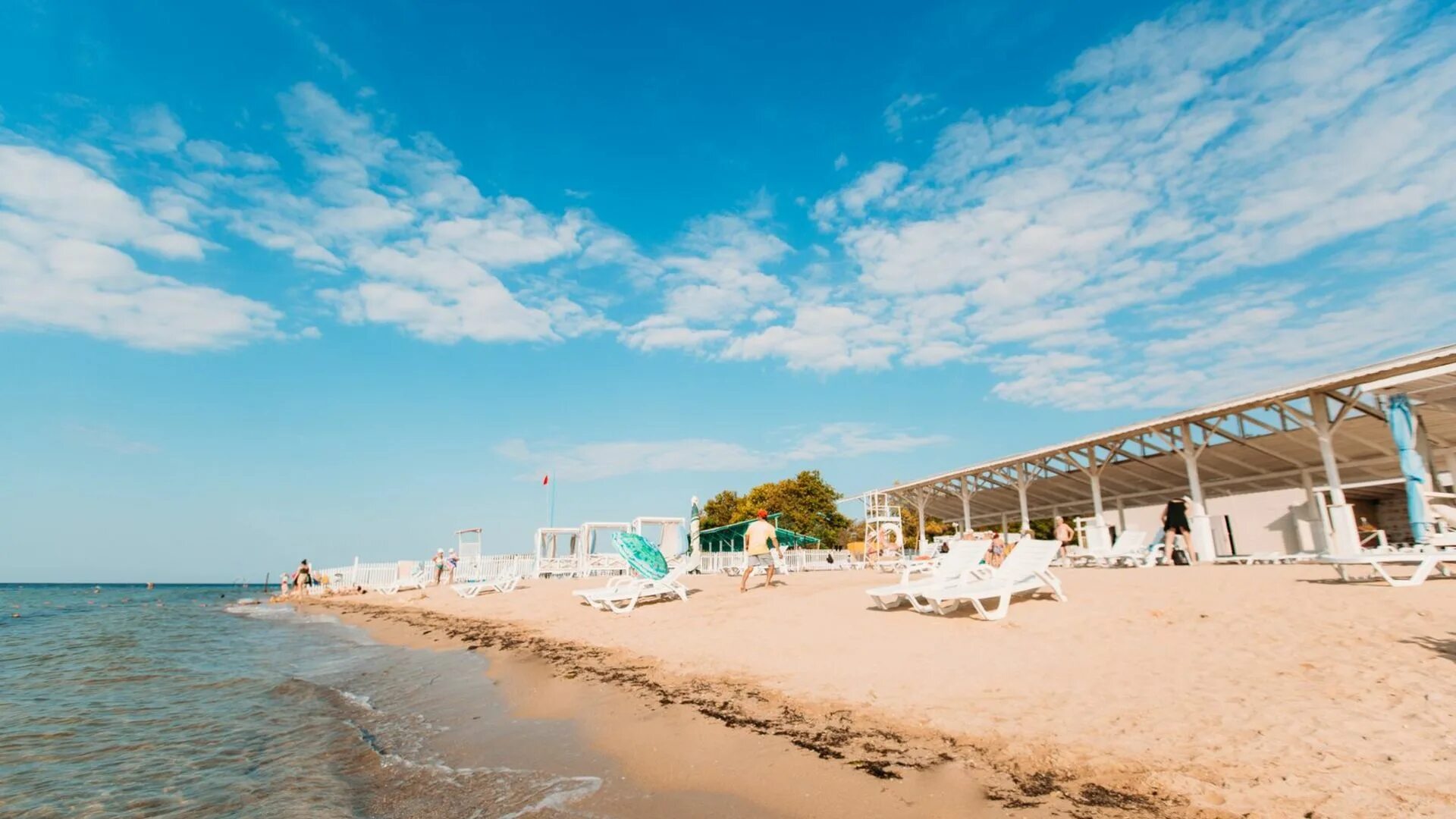 саки крым море и пляж. коса беляус крым. саки крым. чёрное море в ефпатории. заозерное черное море.