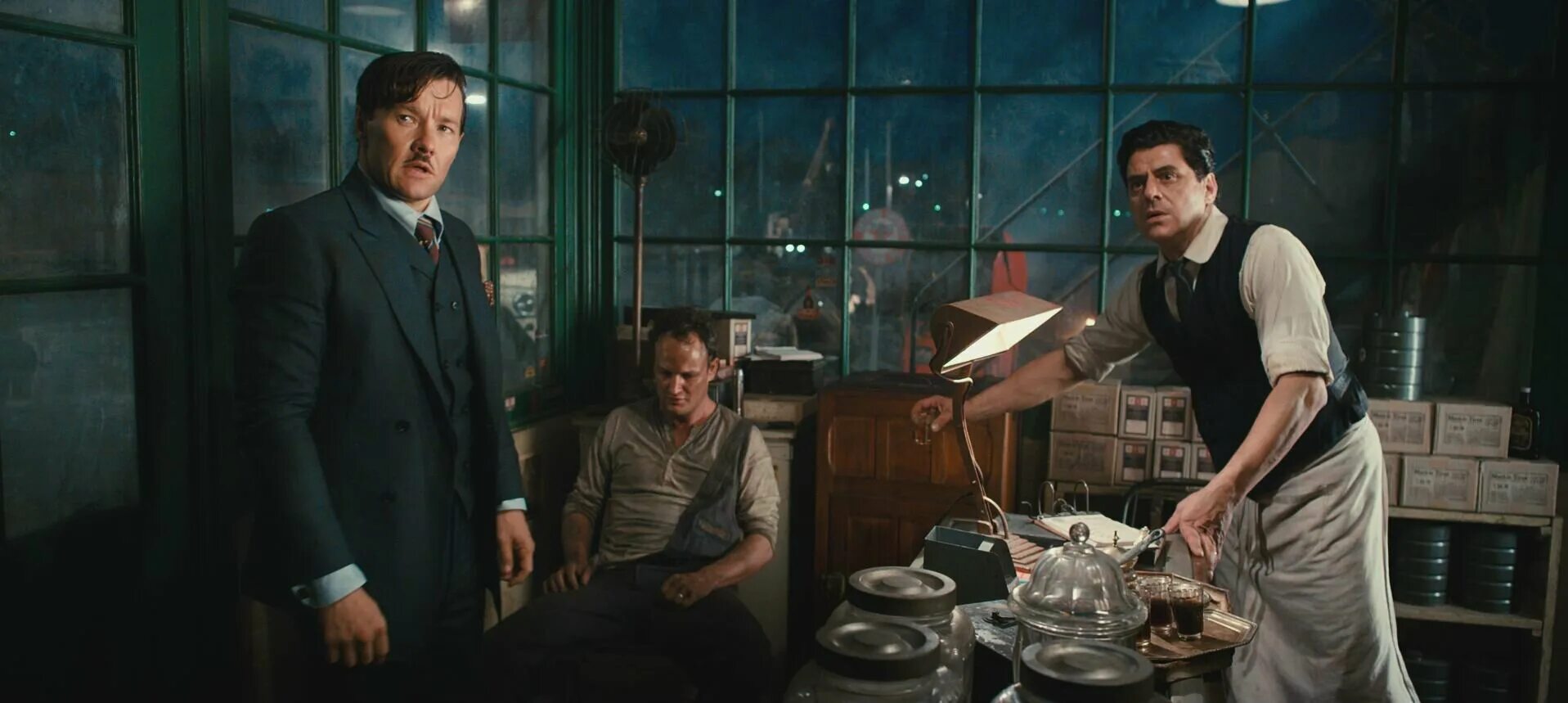 великий гэтсби устойчивые выражения. мистер макки великий гэтсби. фрэнсис скотт "великий гэтсби". дейзи великий гэтсби. великий гэтсби был сном.