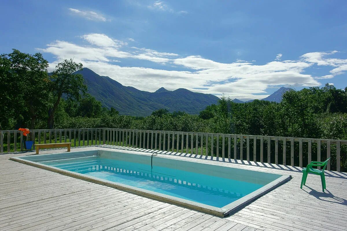 Березка база отдыха петропавловск-камчатский. База отдыха лесная паратунка камчатка. Паратунка камчатка санатории. Камчатка паратунка северное приключение. Бассейны паратунка петропавловск-камчатский.