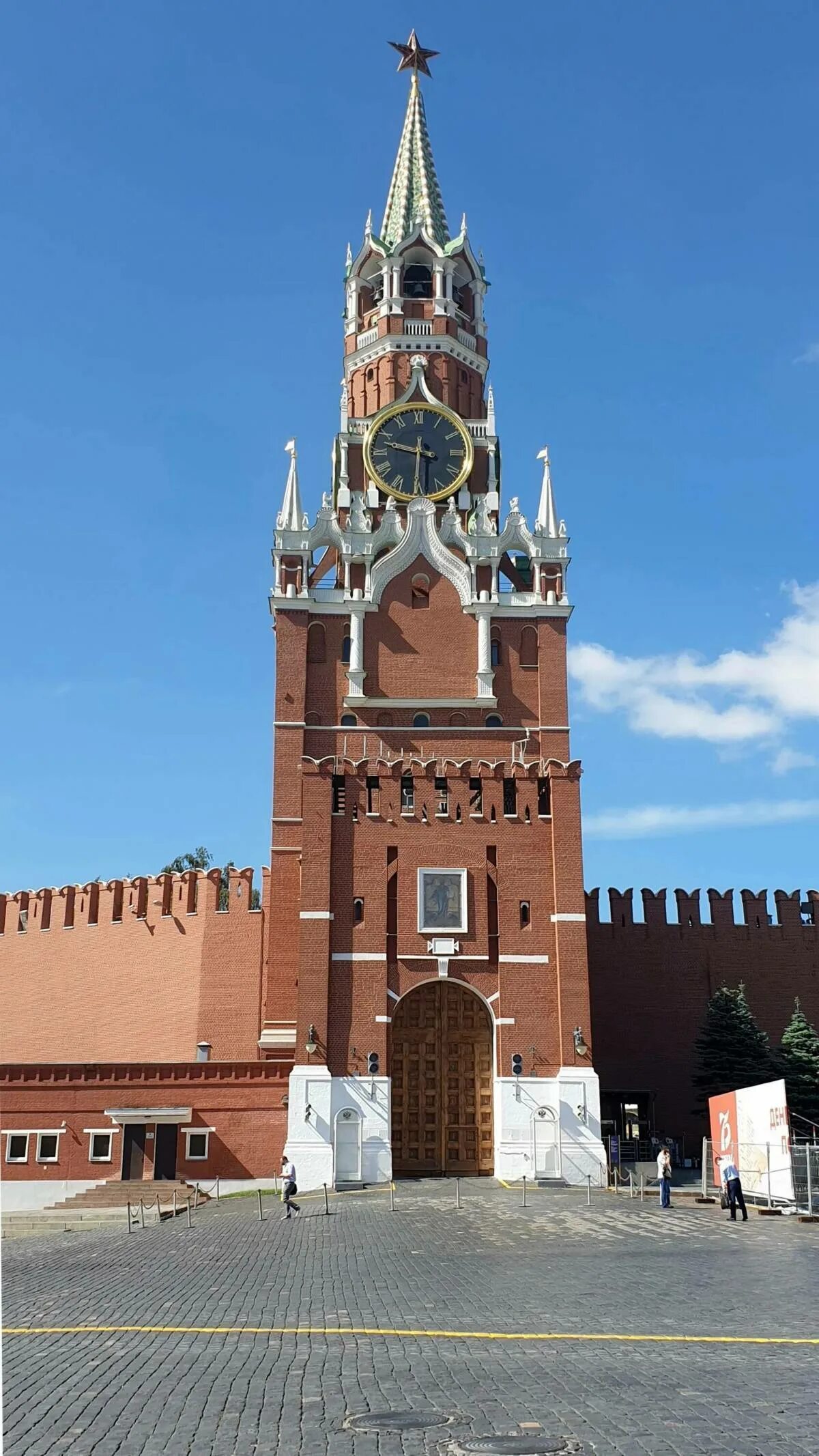 Спасская башня московского кремля. Спасская башня. Спасская башня башни московского кремля. Спасская (фроловская) башня. Фроловская башня московского кремля.