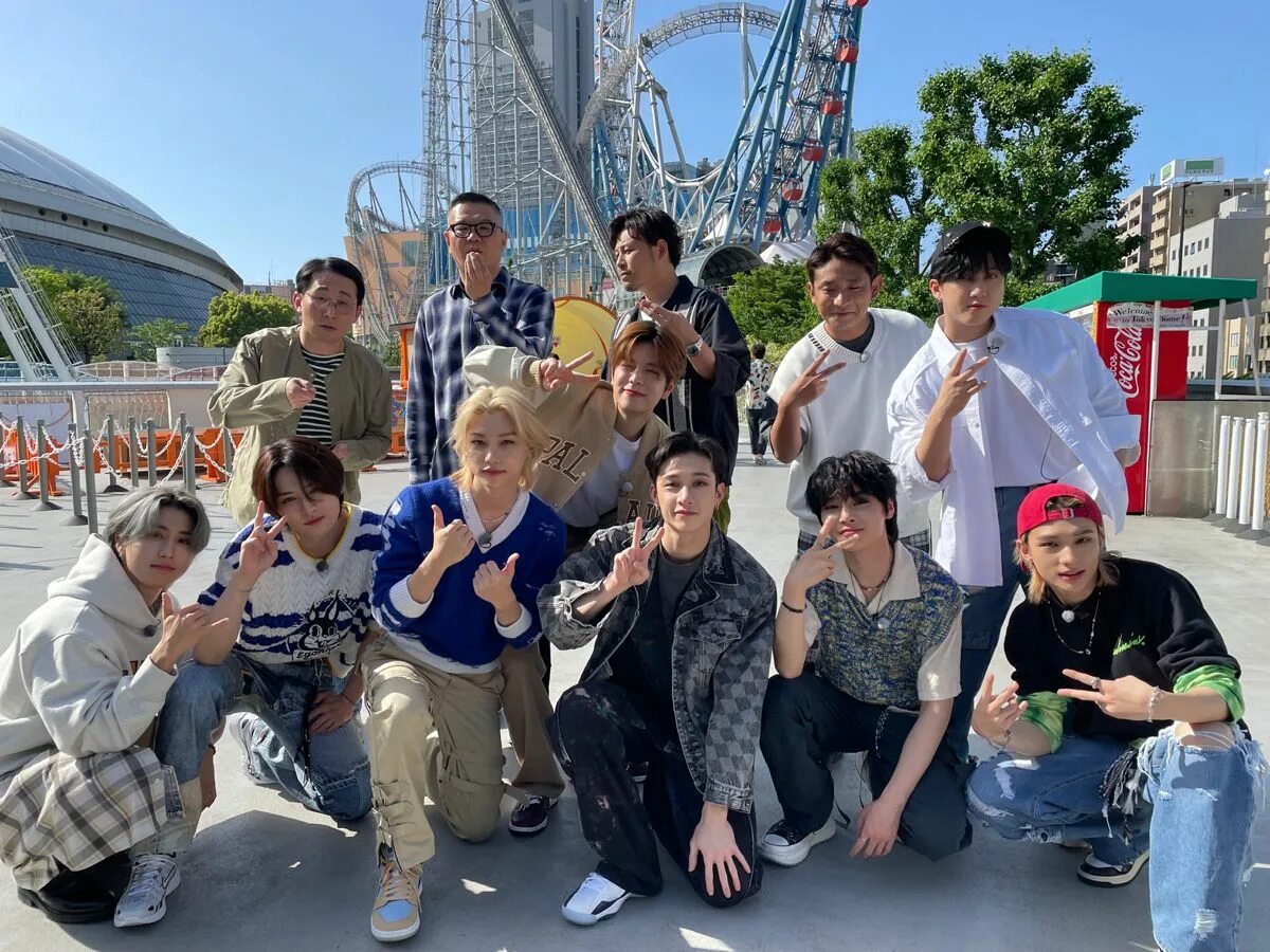 Stray kids 2023 года. JYP Stray Kids. Хан Stray Kids 2023. Stray Kids 2023 фотосессия.