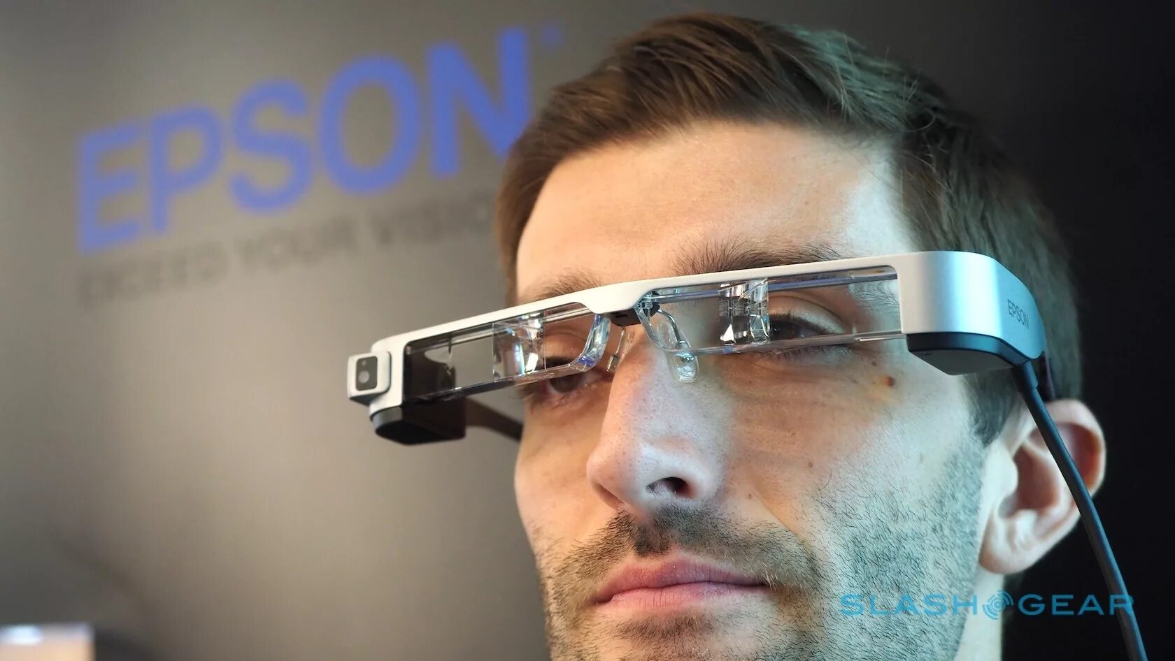 Очки дополненной реальности epson moverio. Очков дополненной реальности. Умные очки дополненной реальности. Ar очки с дополненной реальностью. Epson moverio bt-200.