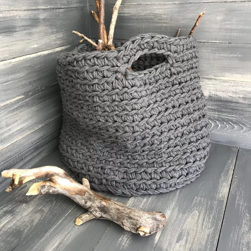 Круглый коврик крючком. Изделия из хлопкового шнура. Изделия из хлопкового шнура. Круглый коврик из хлопкового шнура. Круглый вязаный ковер.