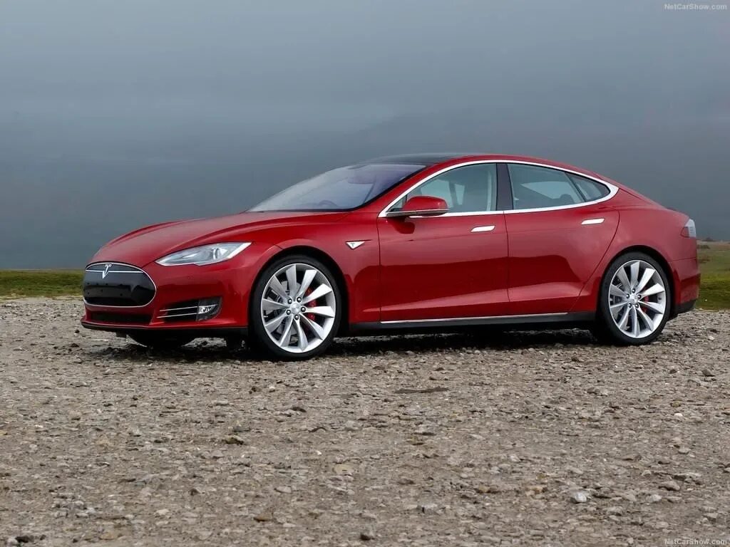 Тесла 2013. Tesla model s 2013. тесла model s p85. тесла модель s 2013. tesla s 2013 красная.