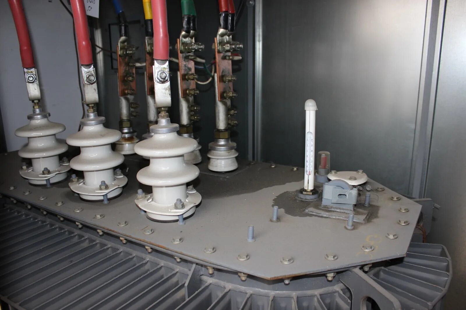 Трансформаторы тмг 630 ква. Трансформатор 10/0. 4. Трансформатор 10кв/0. 4 кв.