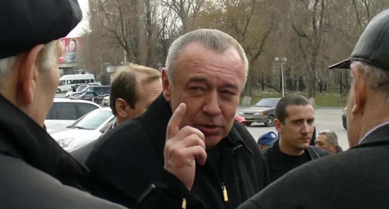 Чуб губернатор. Чуб губернатор ростовской области. мэр города алчевска чуб. мэр города ростова чуб. дочь экс-губернатора ростовской области владимира чуба.