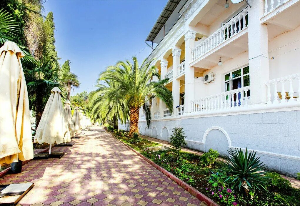 нарт пансионат абхазия гагра. абхазия курортный комплекс. камарит 2 , абхазия, новый афон. пансионат камарит новый афон. курортный комплекс гагрипш, абхазия, гагра.