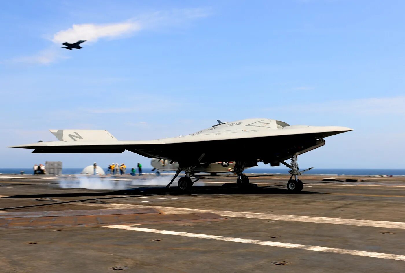 X-47b в разрезе. Northrop grumman x-47 pegasus. Бпла x-47b. X 47 34. Сборная модель бпла.