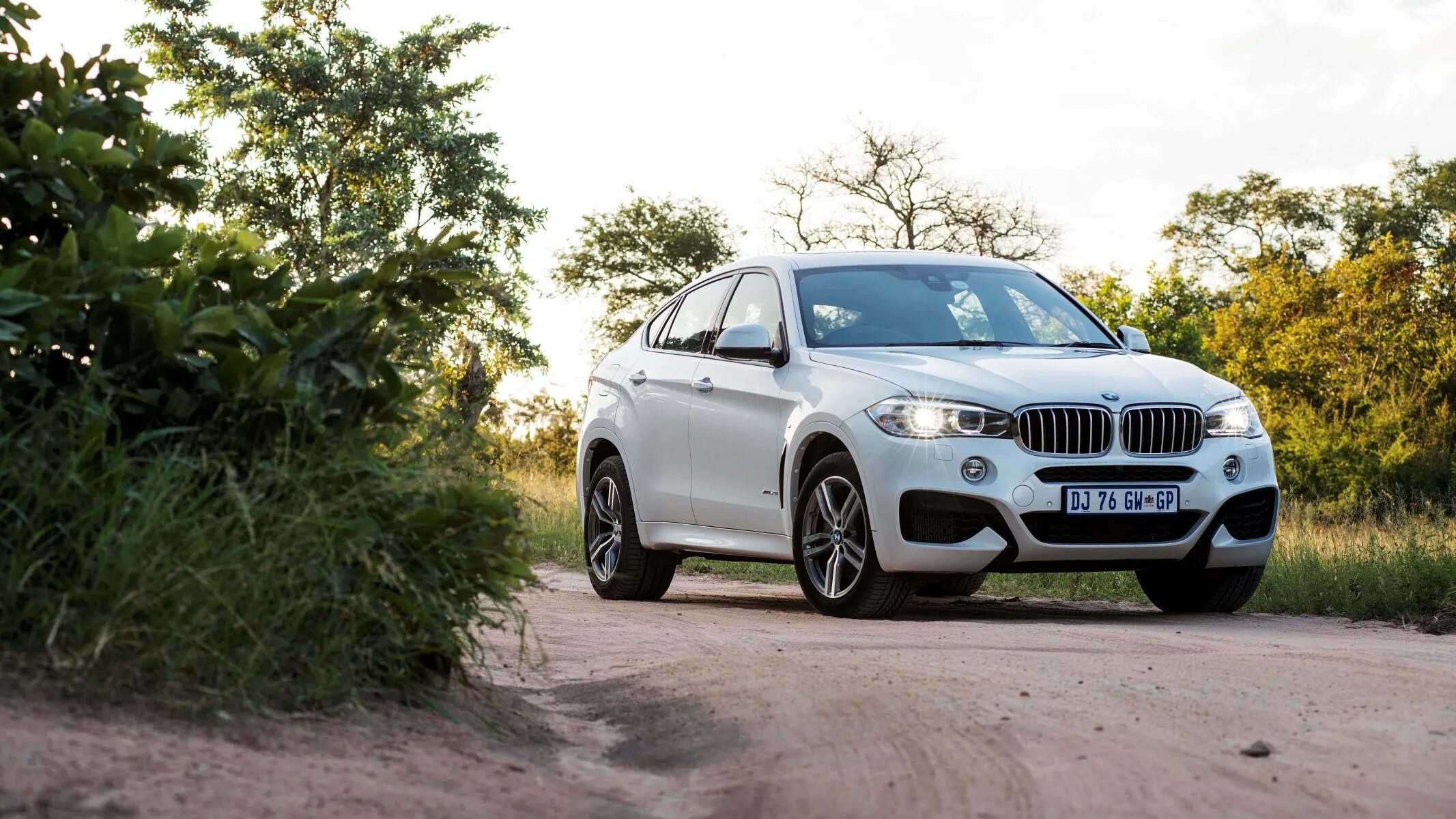 Машина БМВ х6 белая. BMW x6 f16. BMW x6 White. BMW x6 f16 drive2.