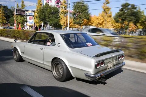 Ниссан 2000