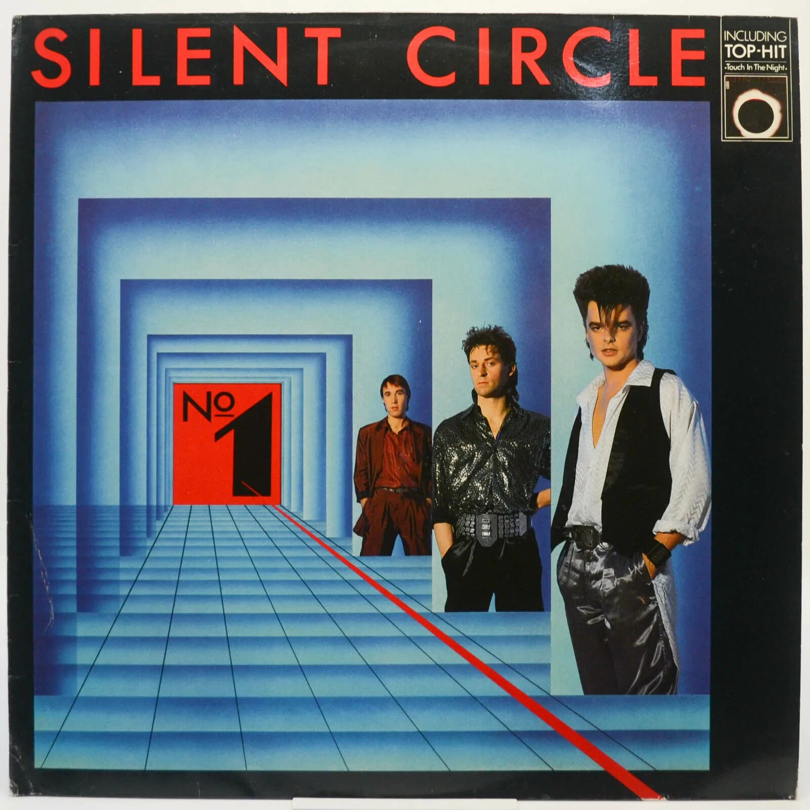 Песня silent circle touch in the night. Silent circle 1986 no 1 LP. CD Silent circle - no.1. Silent circle 1986 пластинка. Группа Silent circle альбомы.