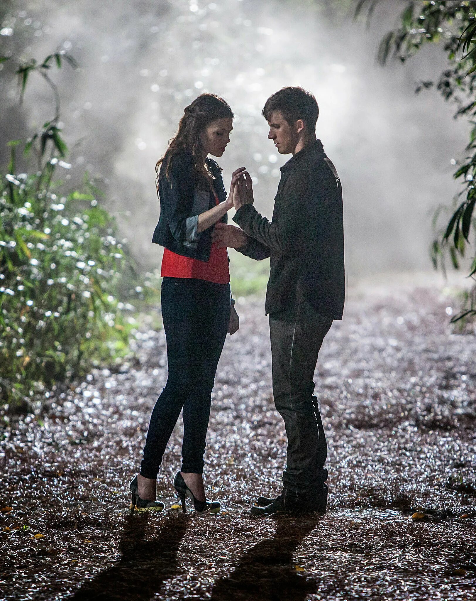 под несчастливой звездой сериал 2014. телохранитель лакорн. Still star-crossed сериал. сплетённые судьбой сериал 2017. сплетённые судьбой сериал.