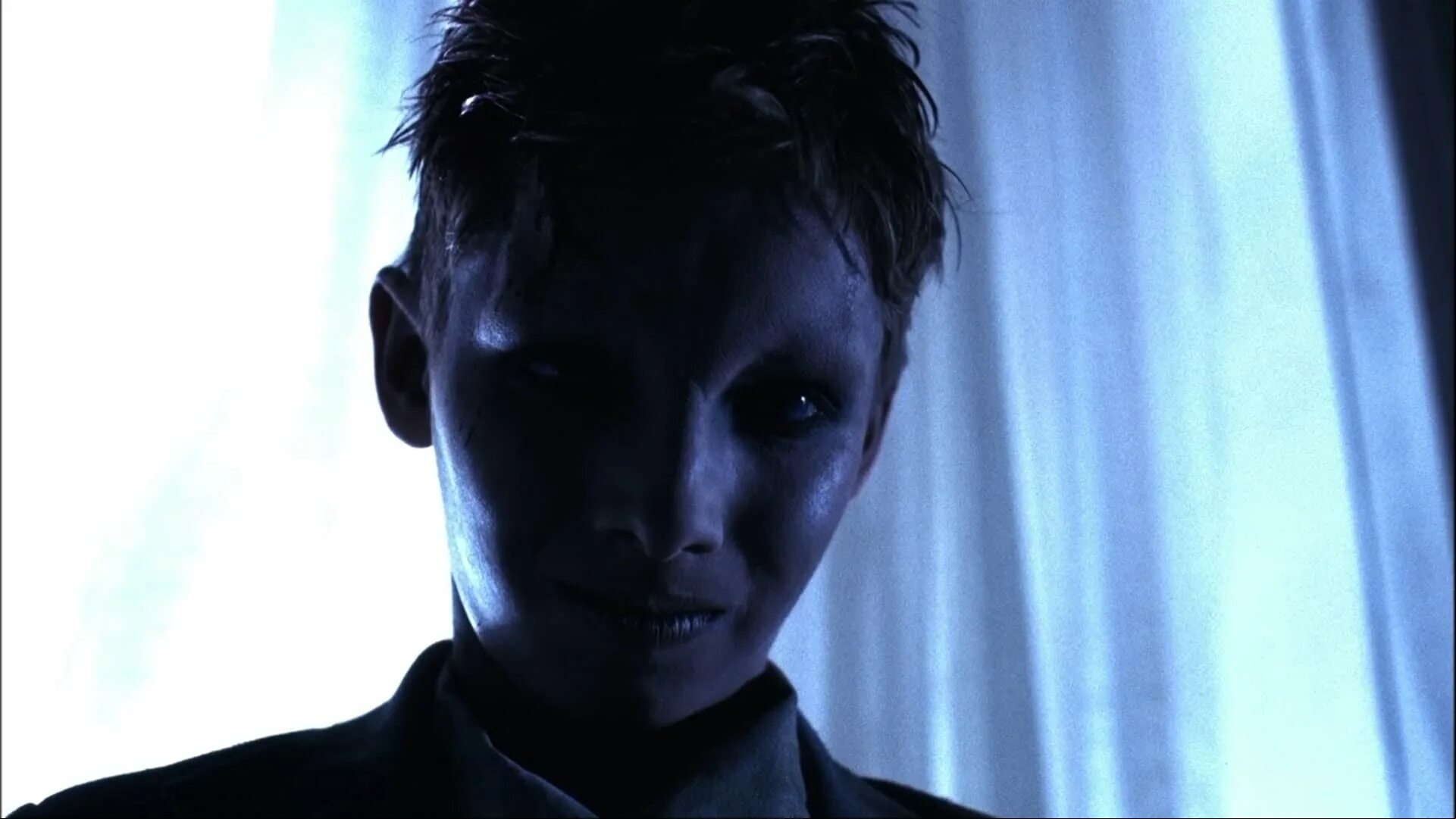 Дом страха 2004. Дом страха фильм 2004 кадры. Дом страха 2004. Фильм ужасов дом страха 2004. Дом страха фильм 2004 актёры.