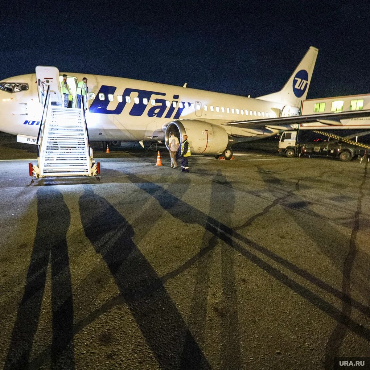 авиабилеты ютэйр сургут. авиабилеты ютэйр сургут. самолет ютэйр. авиабилеты ютэйр сургут. самолет реклама.