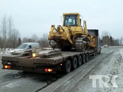 Перевозка бульдозера на трале