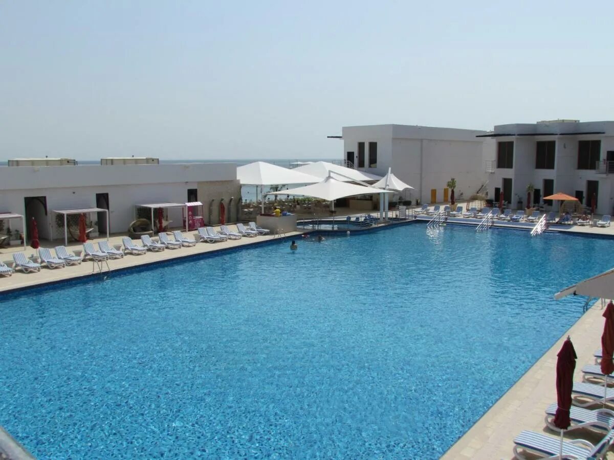 Mirage bab al bahr beach фуджейра. Mirage bab al bahr beach resort 4*. mirage bab al bahr отель. фуджейра отель mirage bab al bahr beach resort 4. отель мираж оаэ фуджейра.
