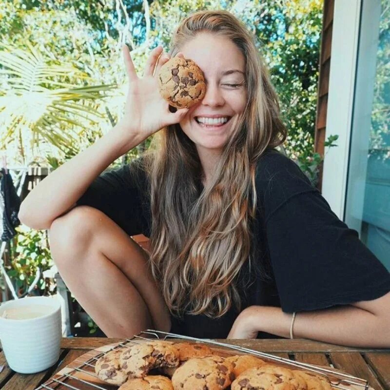 необычные идеи для фотосессии. фотосессия осенью идеи. александра шульгович. девушка вечером. крутые идеи для фотосессии.