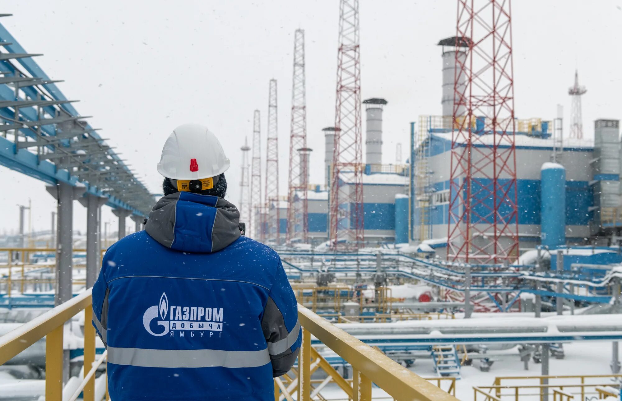 Ямбург месторождение газа. Поселок ямбург. Астрахань оренбург ямбург это центры добычи. Астрахань оренбург ямбург это центры добычи. Ямбург месторождение.