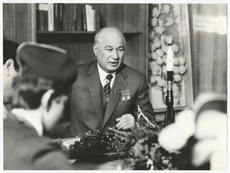 Шараф. Рашидов шараф рашидович. шараф рашидов 1959. первый секретарь цк узбекистана рашидов. первый секретарь цк компартии узбекистана шараф рашидов.