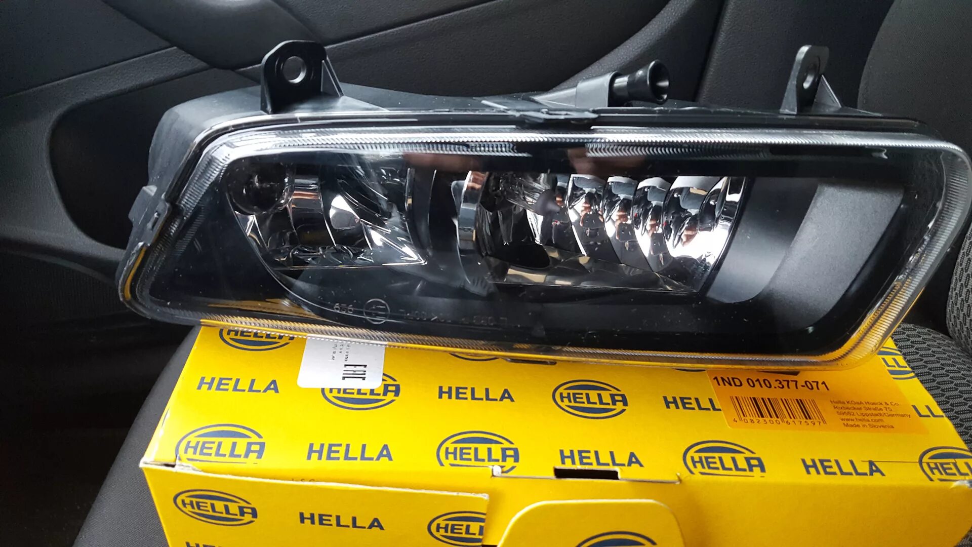 Светодиодные птф поло седан 2016. Противотуманные фары поло седан 2013. Птф vw polo sedan. Поло 2015 фольксваген лампы противотуманки. Противотуманные фары поло.