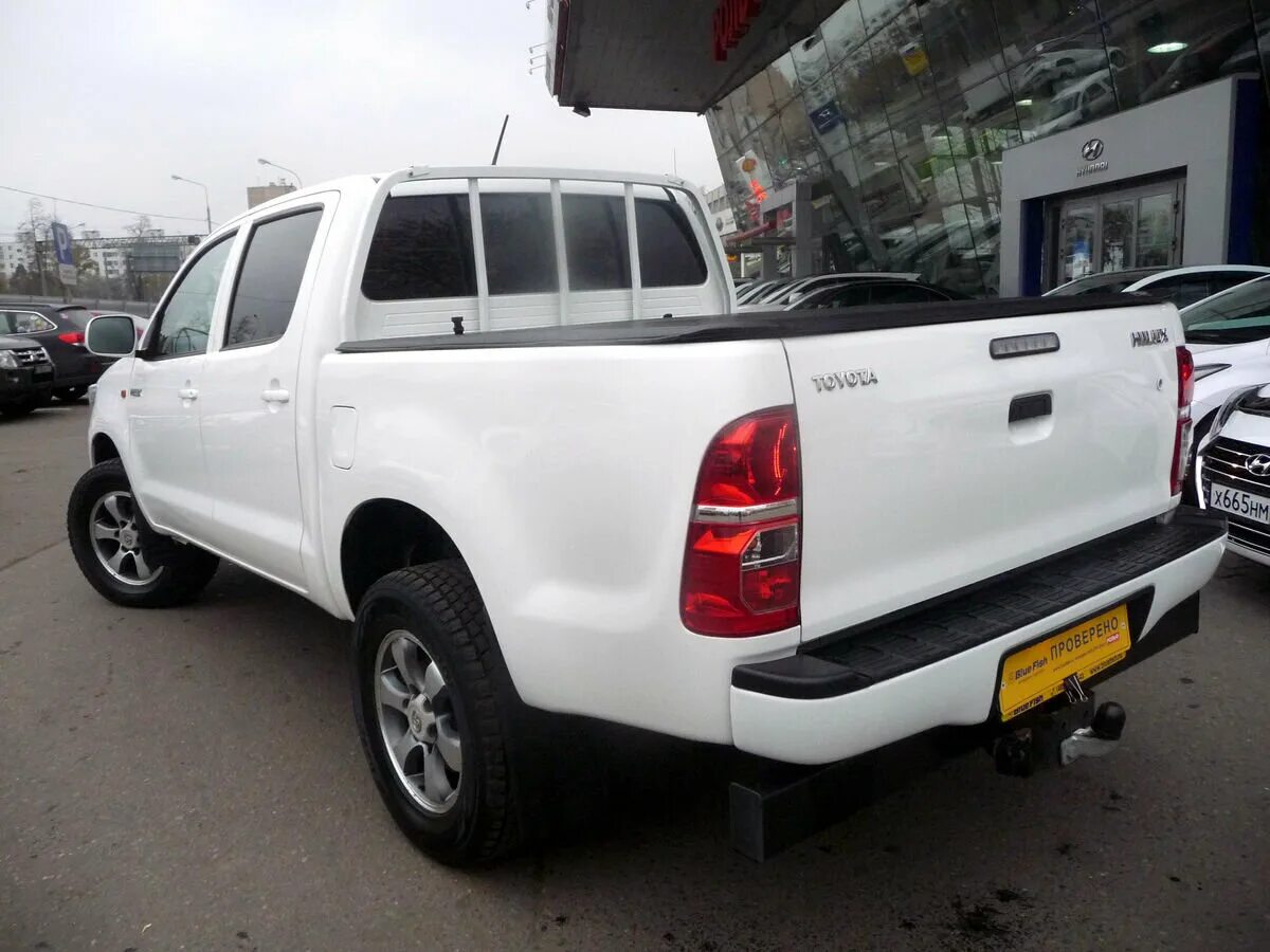 Toyota Hilux 2013. Toyota Hilux, 2013 г.в. Тойота Хайлюкс 2013г. Тойота Хайлюкс 2012 года. Куплю тойоту б у хайлюкс