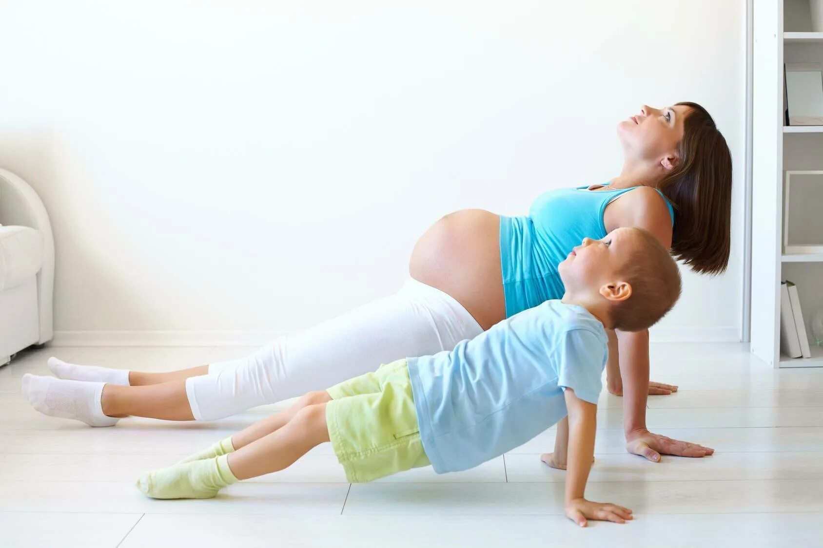 Физкультура для беременных. ЛФК для беременных. Лечебная физкультура беременных. Спортивные упражнения для беременных.