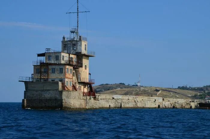 Бухта стрелок тихоокеанского флота. Ос диксон. Пристань 8 нижний новгород. Причал 3 нижний новгород. Устрицы донузлав.