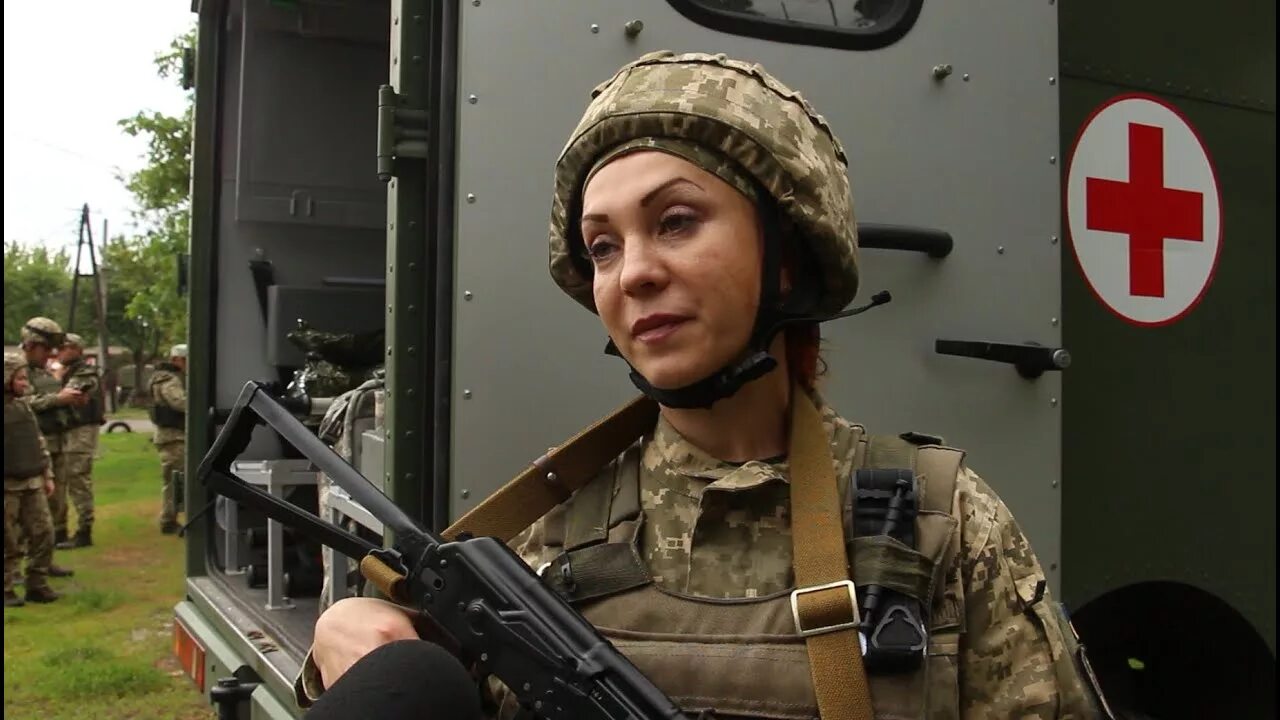 Медсестра на передовой. Медики на передовой. Медики на передовой. Медики на передовой. Медики на передовой.