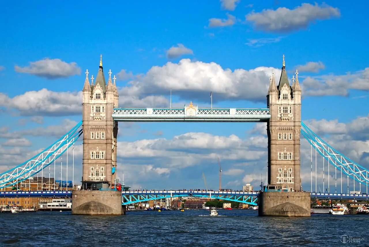 Включи london bridge. Лондонский Тауэрский мост. Тауэрский мост достопримечательности Лондона. Биг Бен и Тауэрский мост. Биг Бен, Лондонский Тауэр, Тауэрский мост.