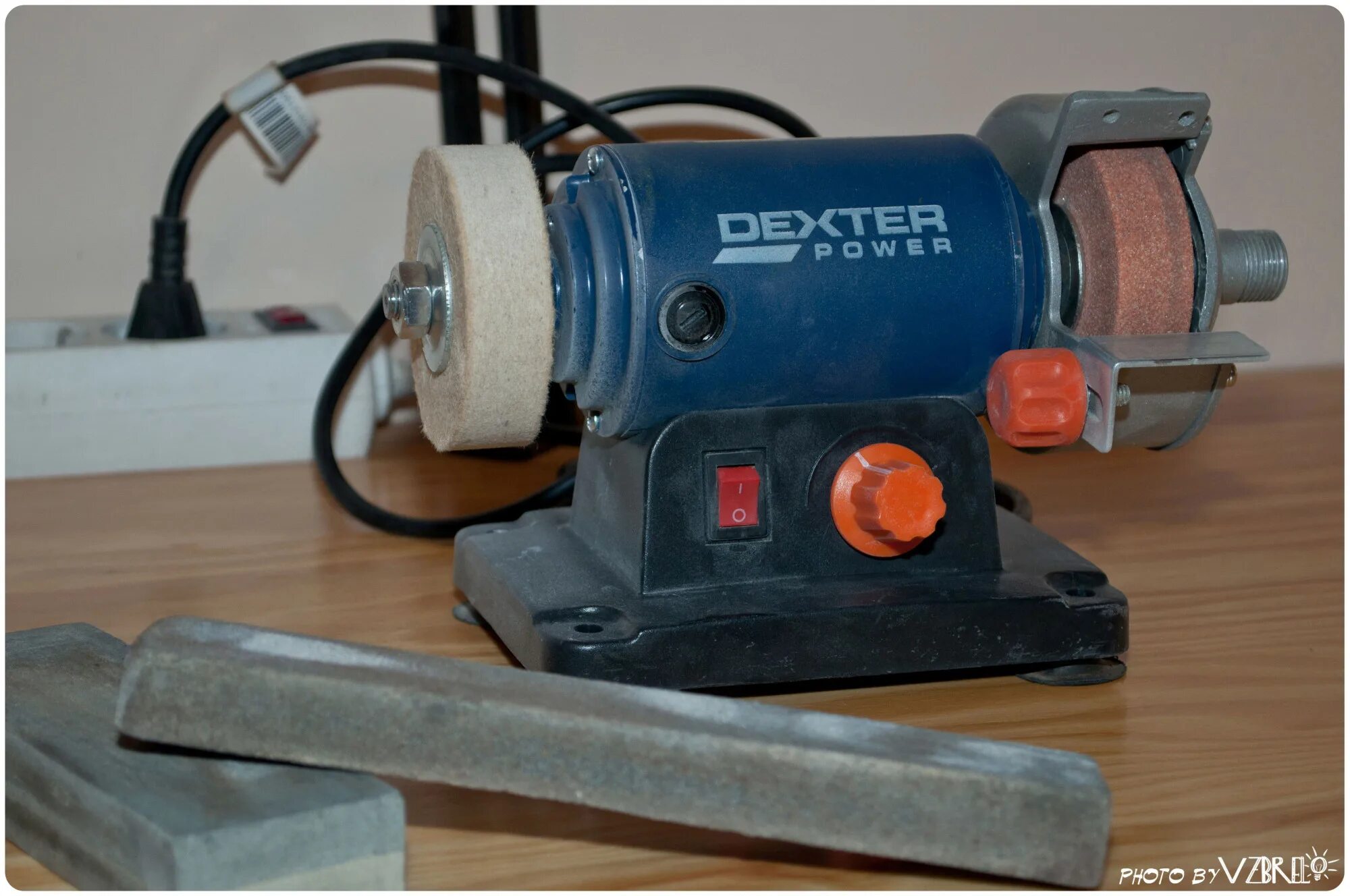 Электрическая точилка для ножей с регулируемым углом заточки. Где точил. Магниты для заточки ножей. Правильная заточка кухонного ножа. Тормек т4.