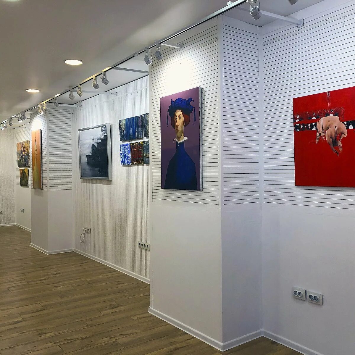 Арт галерея москва. Bis art gallery винзавод. галерея современного искусства москва. арт галерея москва, москва.