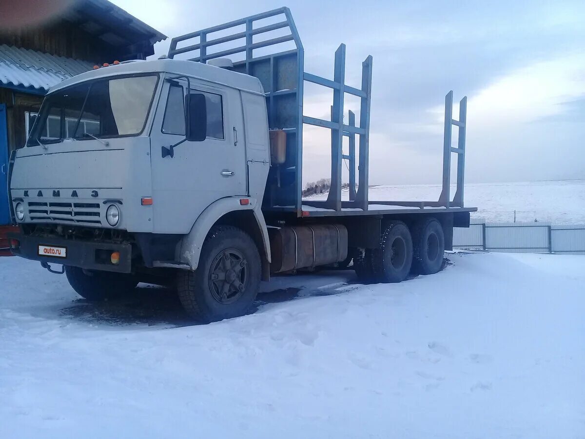 Купить камаз б у в красноярском. КАМАЗ 53215 лесовоз. КАМАЗ лесовоз 2000. КАМАЗ 5320 сортиментовоз. КАМАЗ 53215 2000.