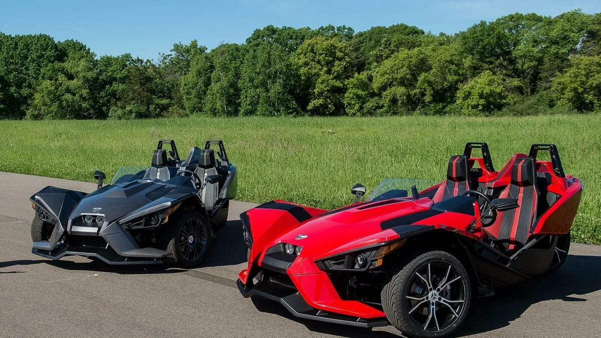 Трицикл Polaris Slingshot. Машина Polaris Slingshot. Трёхколёсный спорткар Polaris. Трицикл Polaris Slingshot SL. Polaris slingshot