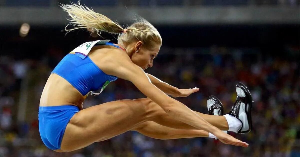 Лёгкая атлетика прыжки в длинну. Прыжки олимпийские игры. Клишина в прыжке. Прыжок в длину с места легкая атлетика. Лёгкая атлетика прыжки в длину.