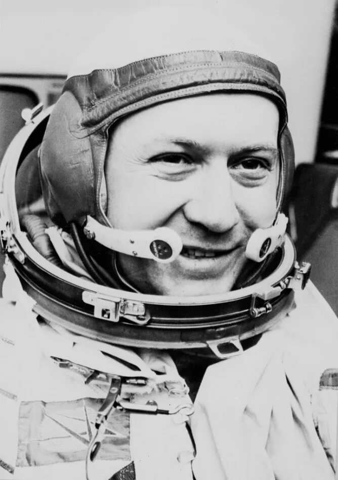 Первый космонавт ссср совершивший полет. Чешский космонавт.