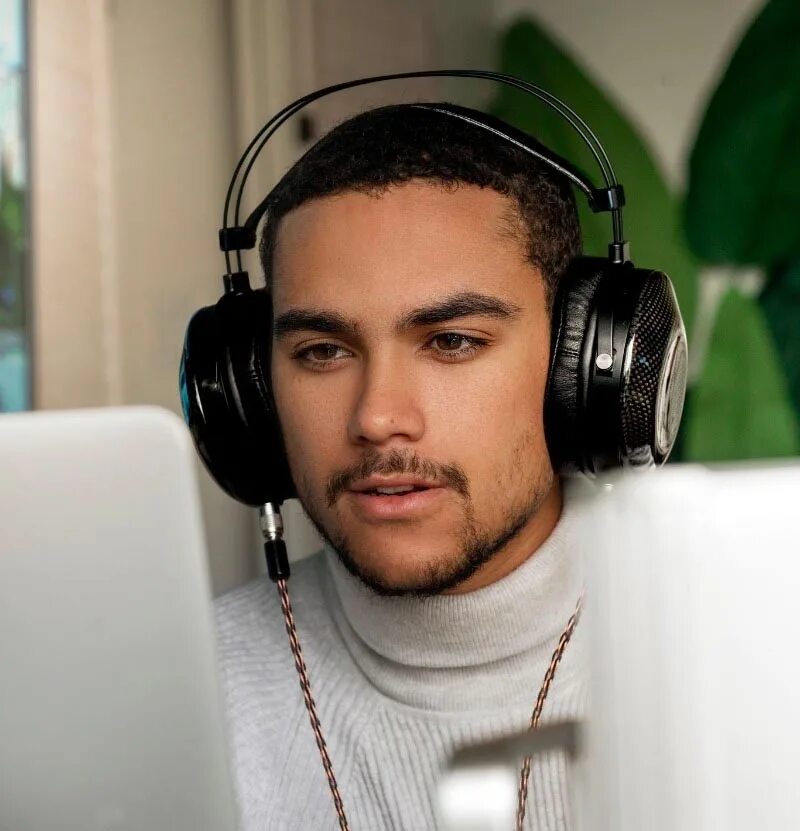 Dan clark. Dan clark. Dan clark audio aeon2 open black & red полноразмерные наушники открытого типа. Mrspeakers ether c flow. Dan clark audio ether 2.