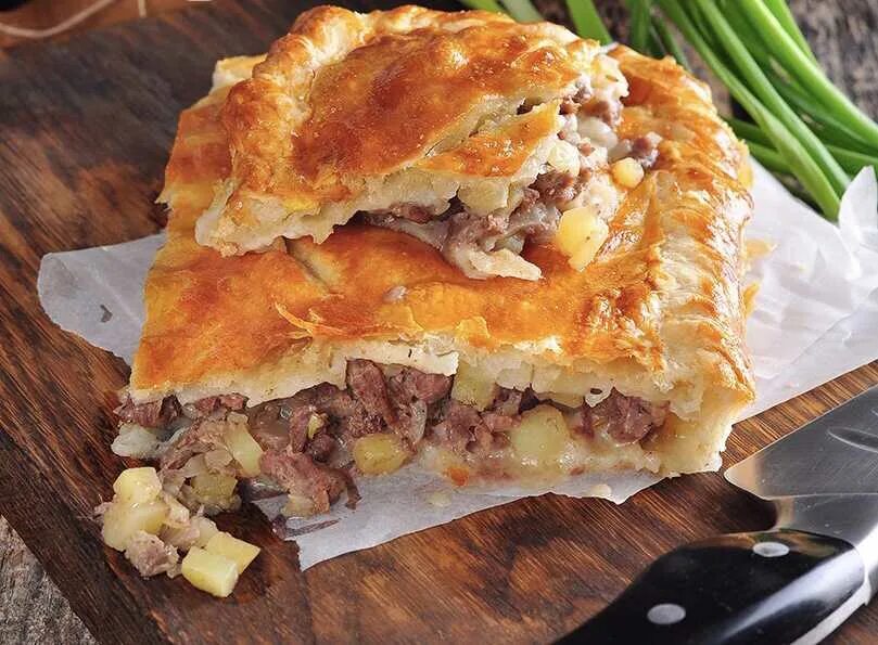 Кубите пирог. Кубете крымско татарское. пирог кубите татарский кубете. кубите крымчаков. кубете (или кобете).