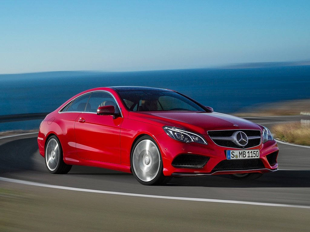 Мерс россия купить. Mercedes Benz e class Coupe 2013. Mercedes Benz e Coupe 2013. Мерседес e class Coupe 2013. Mercedes Benz c207.