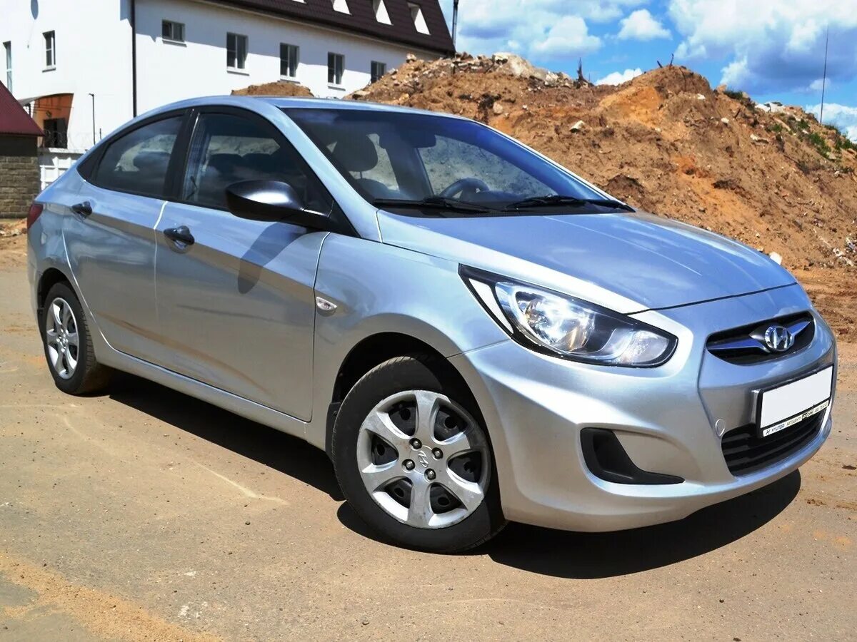 Hyundai Solaris 2012. Hyundai Solaris i 2012. Хендай Солярис 1.4МТ. Hyundai Solaris 2012-2014 год.