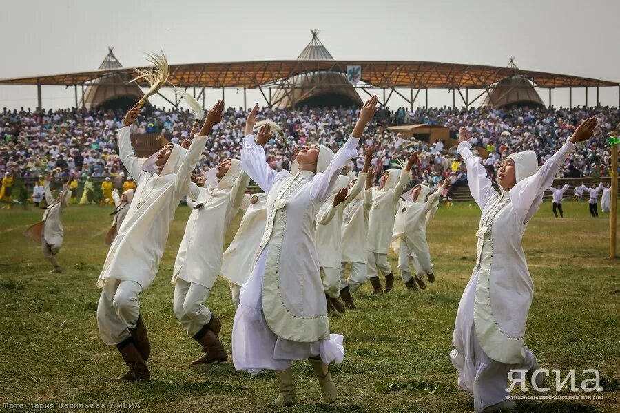 Ысыах якутский праздник. Ысыах 2022 якутск. С праздником ысыах 2022. Ысыах якутский праздник 2022. Ысыах туймаады 2022.