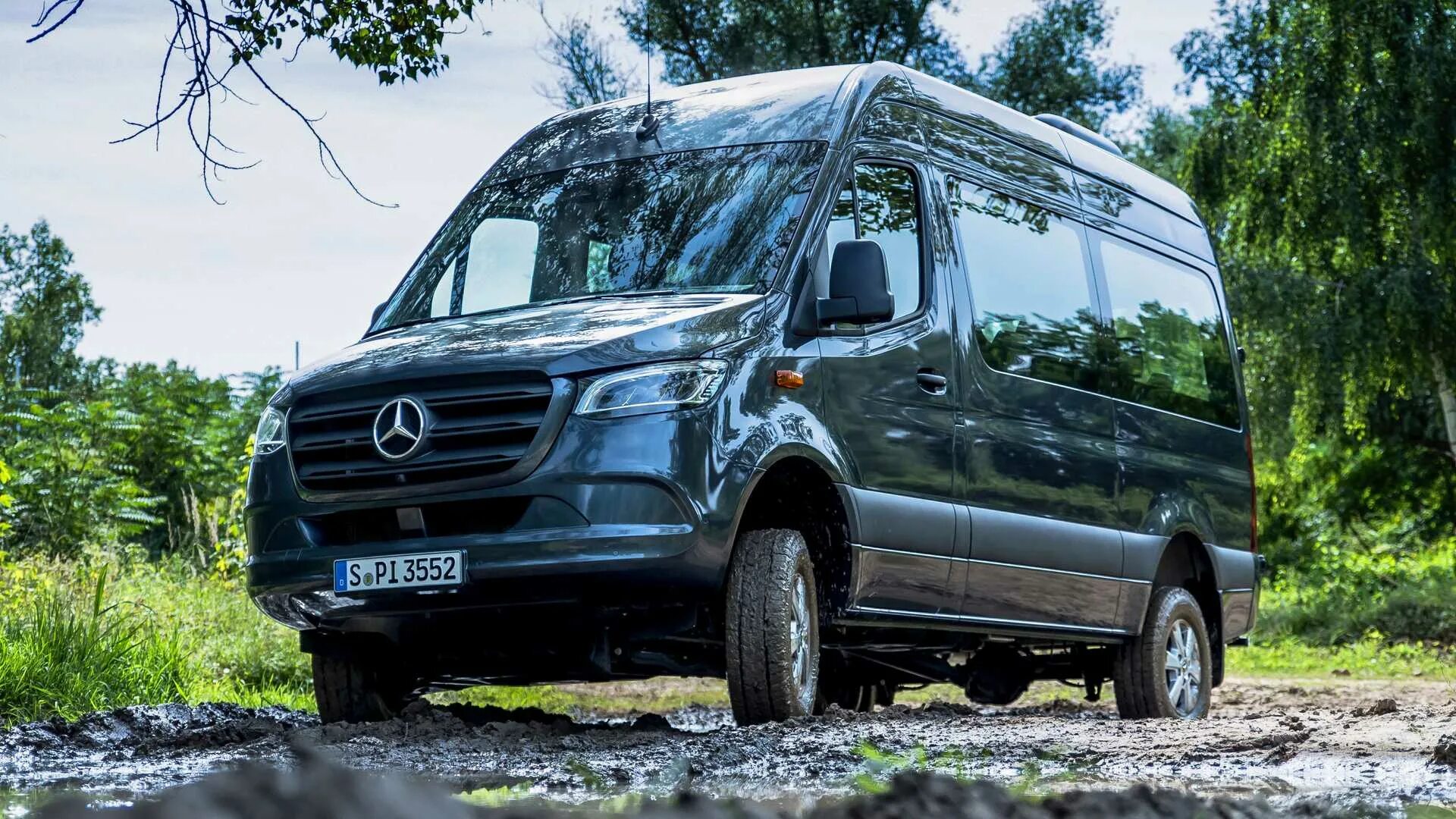 Мерседес спринтер ру. Mercedes Benz Sprinter 2022. Новый Мерседес Спринтер 2022. Мерседес Спринтер 2022 4х4. Mercedes Benz Sprinter 2023.