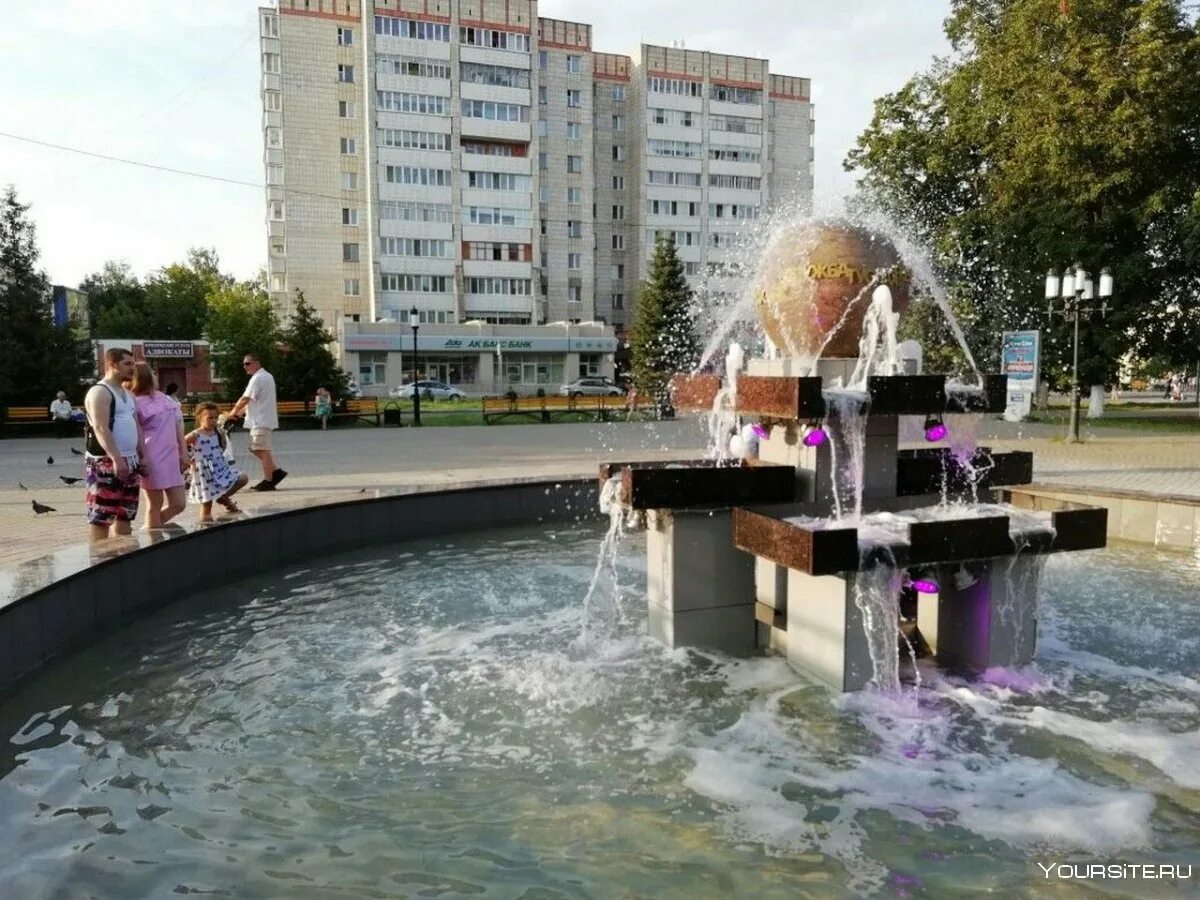 Рт г зеленодольск. Фонтан дружбы народов зеленодольск. зеленодольск татарстан. город зеленодольск татарстан фонтаны. зеленодольск центр города.