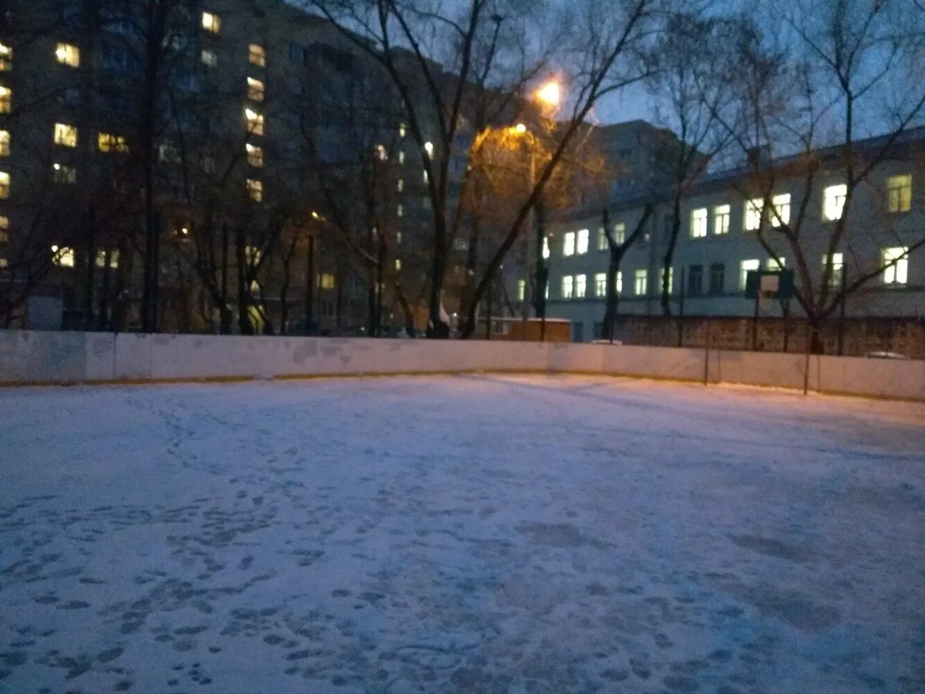 каток в парке бригантина в коптево. каток в парке бригантина в коптево. каток в парке дубки тимирязевская. каток коптево бригантина 2022. каток в парке горького москва.