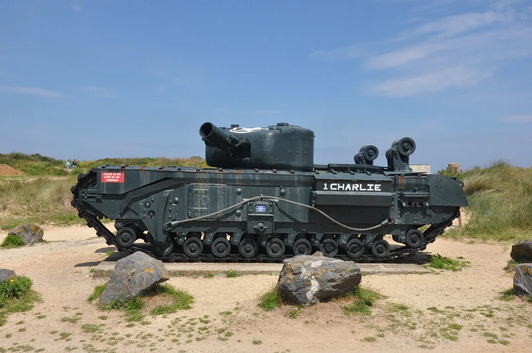 Инженерный танк churchill avre. Инженерный танк черчилль. Черчилль avre. Churchill avre. Churchill avre.