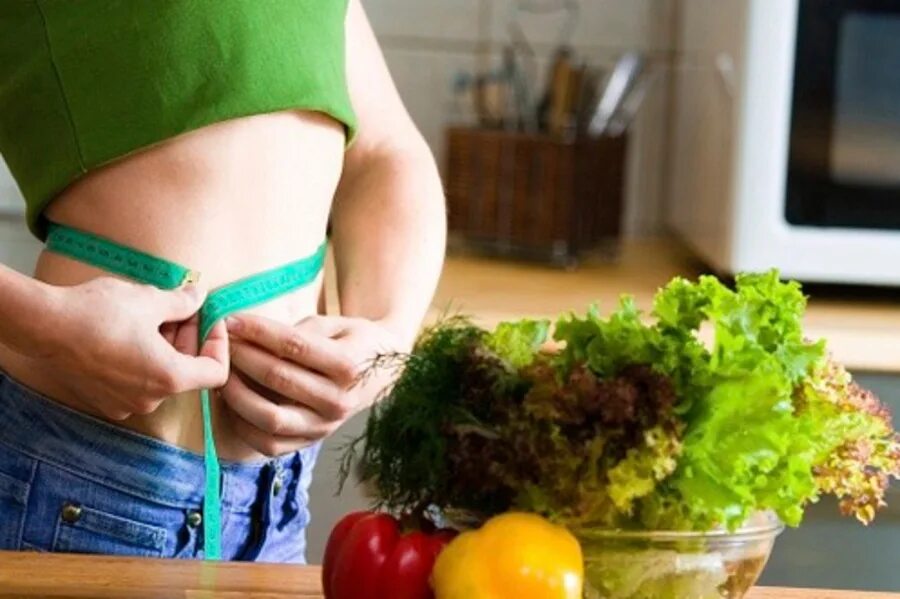 Худеем к лету картинки. Худеем к лету. Почему летом худеют. Почему летом худеют. Как похудеть летом девушке.