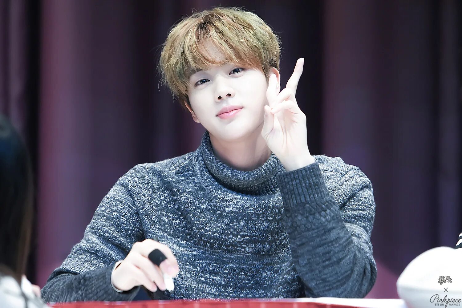 Бтс сок. Jin BTS. БТС Джин айдол.