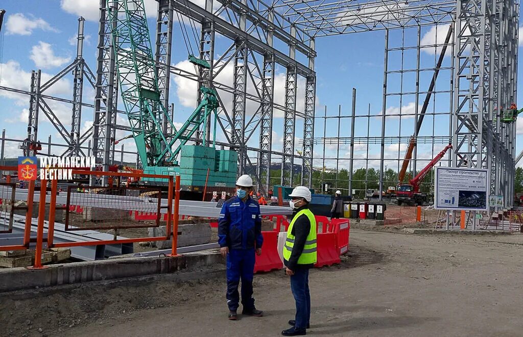 Арктик спг-2 мурманск. Производство сжиженного газа в мурманске. Завод в мурманске новатэк. Плавучий завод спг мурманск. Мурманск спг 2 белокаменка.